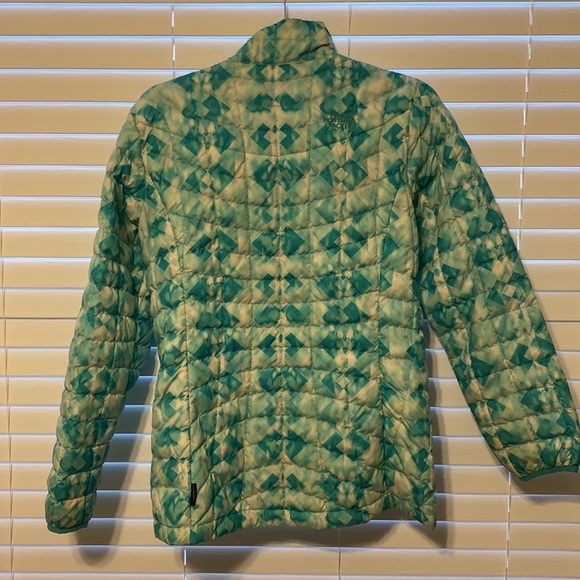 The North Face ThermoBall Full Zip Jacket
  (Fits womens small, girls size 18) - Picture 3 of 4